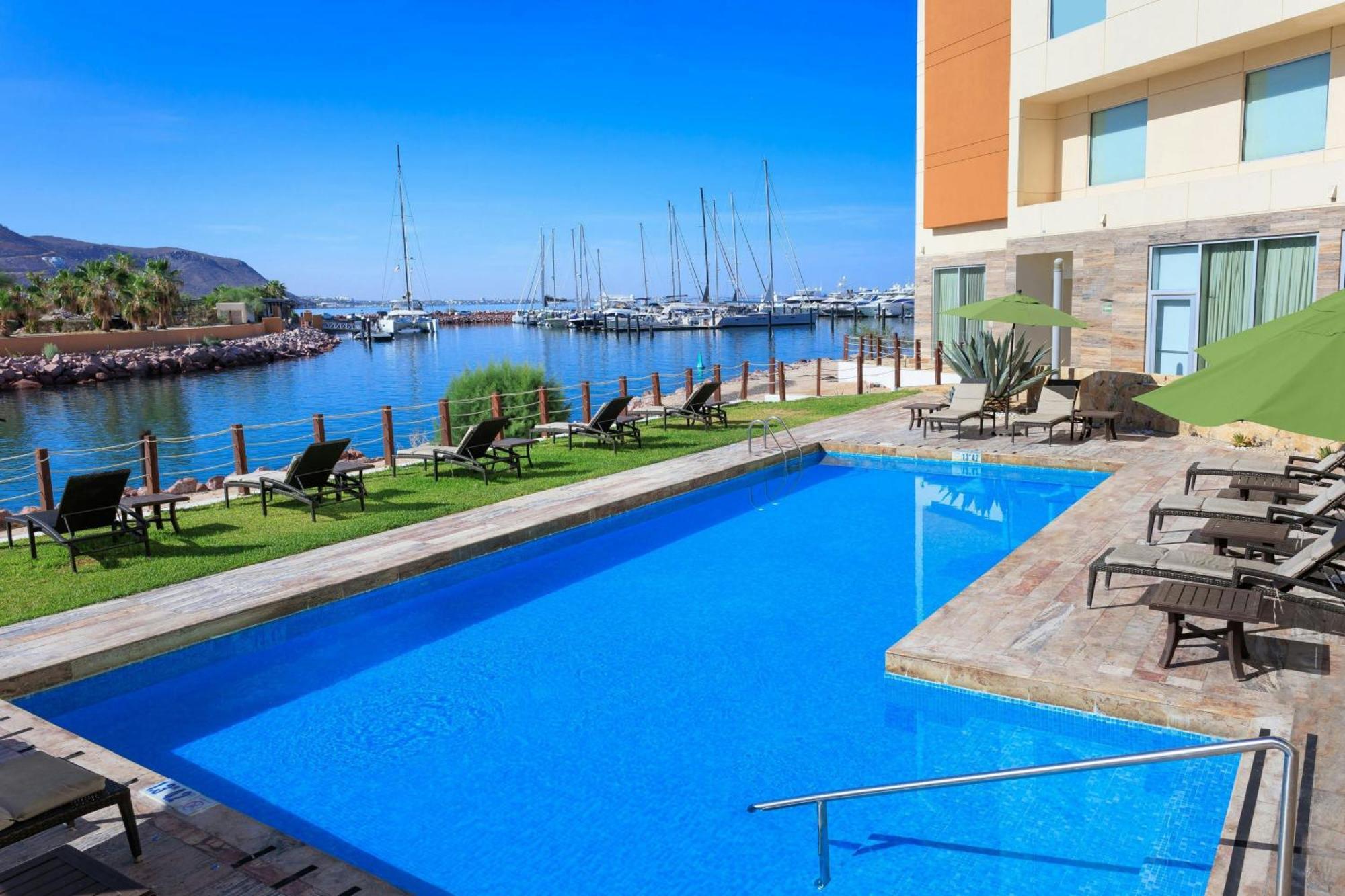 מלון Courtyard By Marriott La Paz Baja California Sur מראה חיצוני תמונה