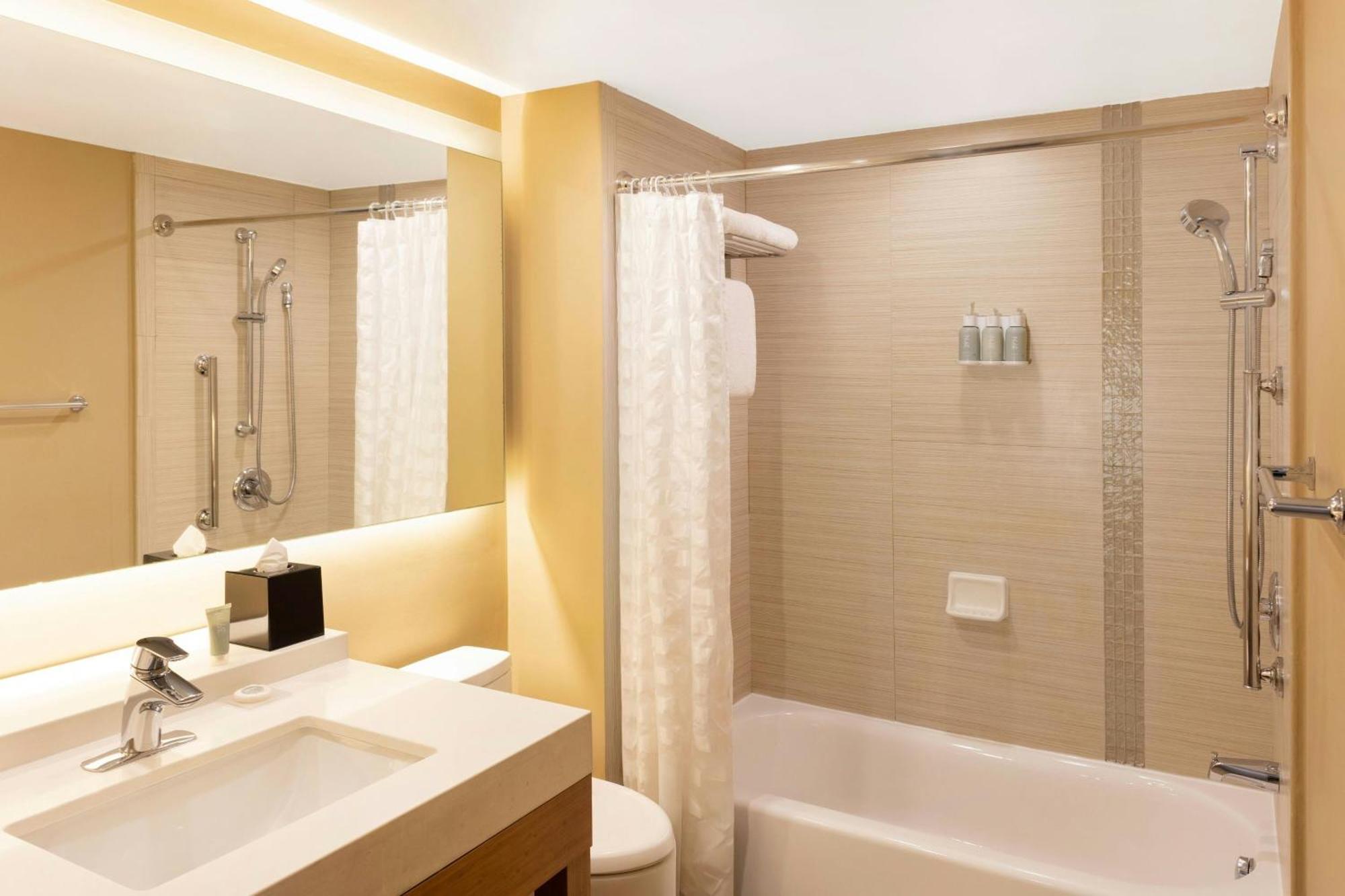 מלון Courtyard By Marriott La Paz Baja California Sur מראה חיצוני תמונה